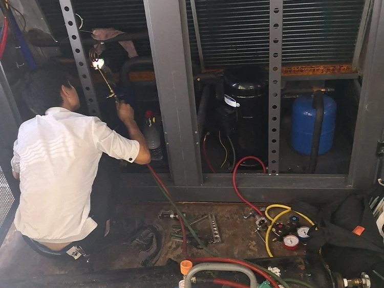 维谛技术机房精密空调风道故障报警探究:问题与解决方案 - 百特帕克