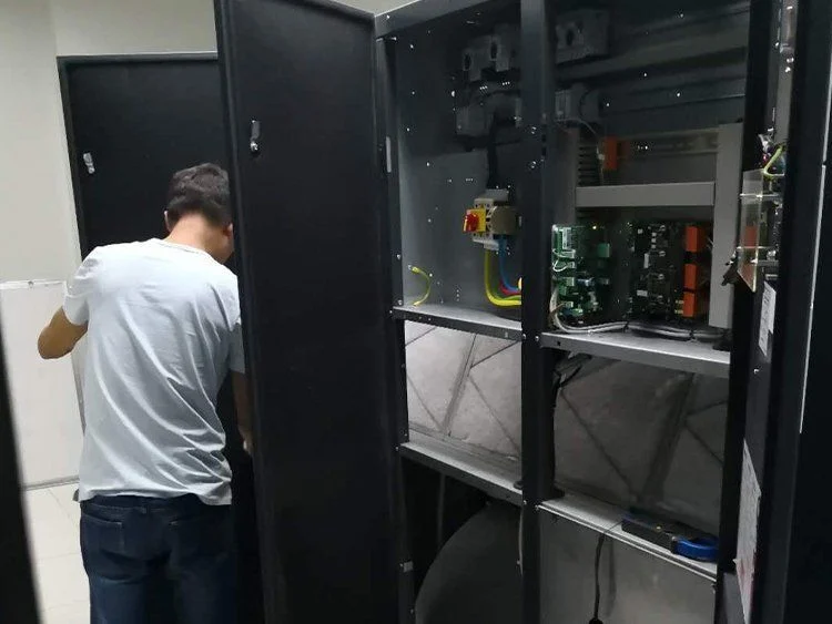 数据库精密空调工作原理与机房制冷优势解析