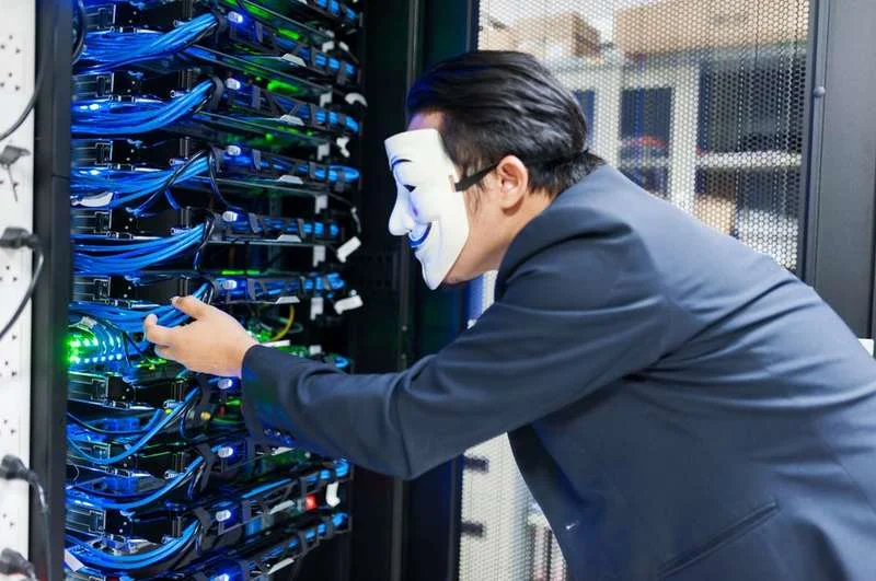 精密空调压缩机作用与分类：制冷系统的心脏